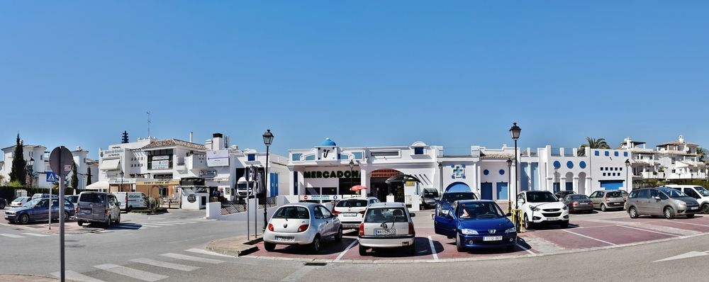 Apartamentos Y Casas Serinamar Marbella El Angel Ngoại thất bức ảnh