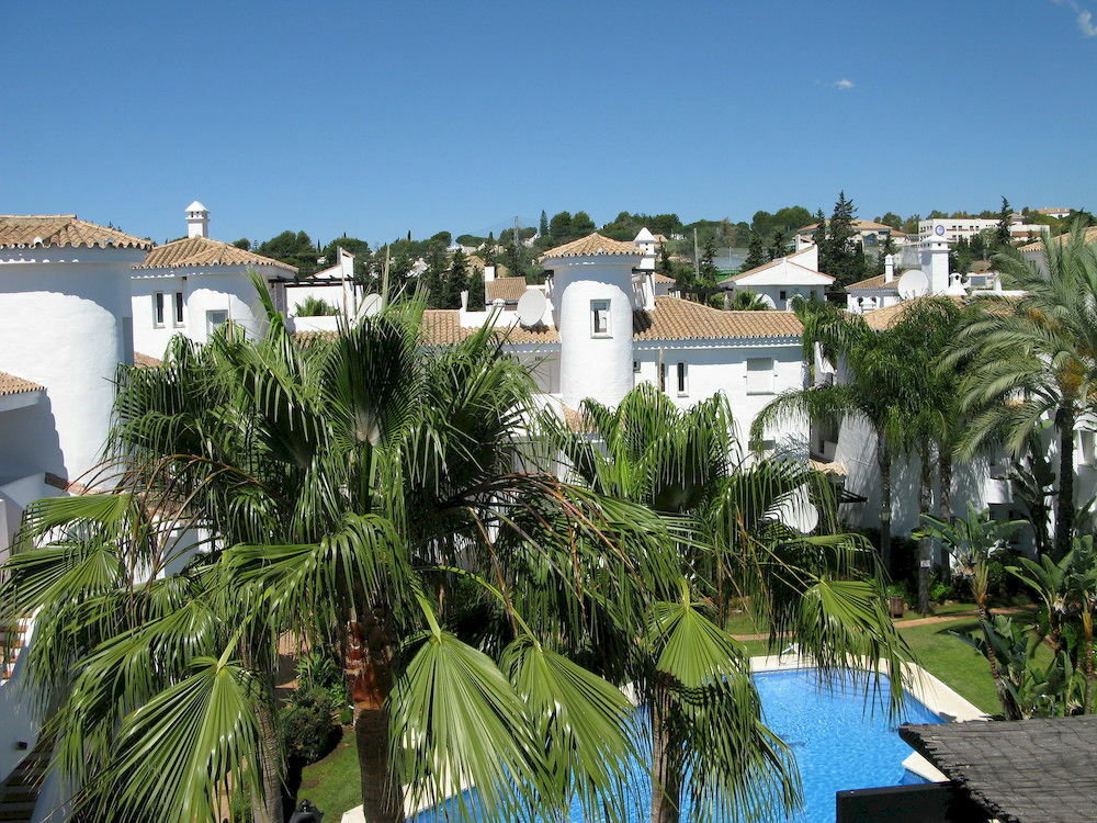 Apartamentos Y Casas Serinamar Marbella El Angel Ngoại thất bức ảnh