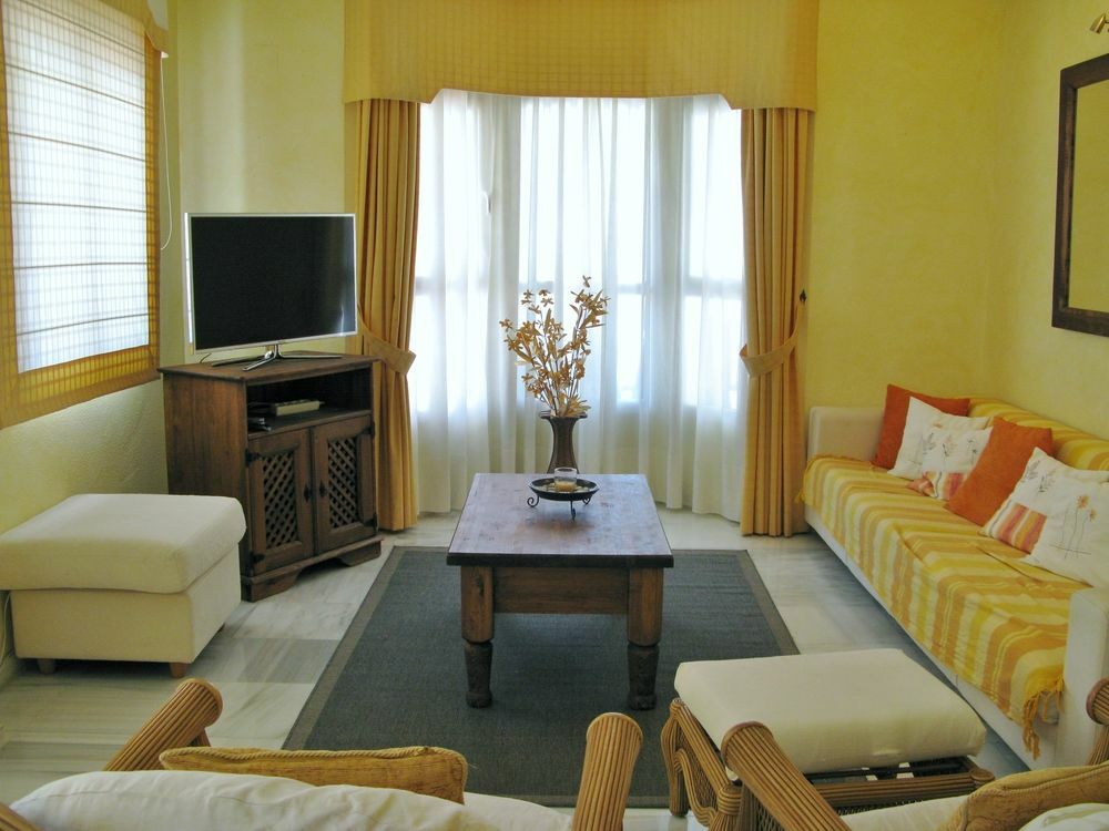Apartamentos Y Casas Serinamar Marbella El Angel Ngoại thất bức ảnh