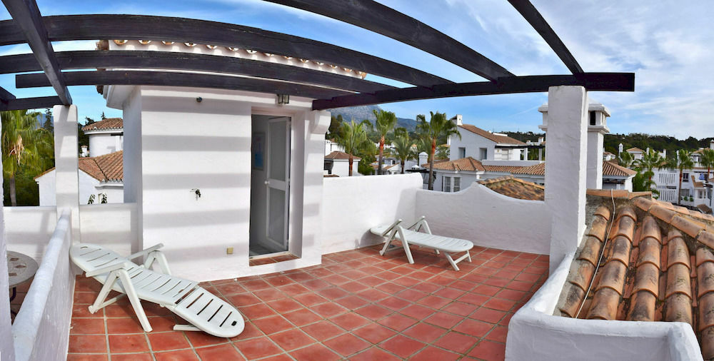 Apartamentos Y Casas Serinamar Marbella El Angel Ngoại thất bức ảnh