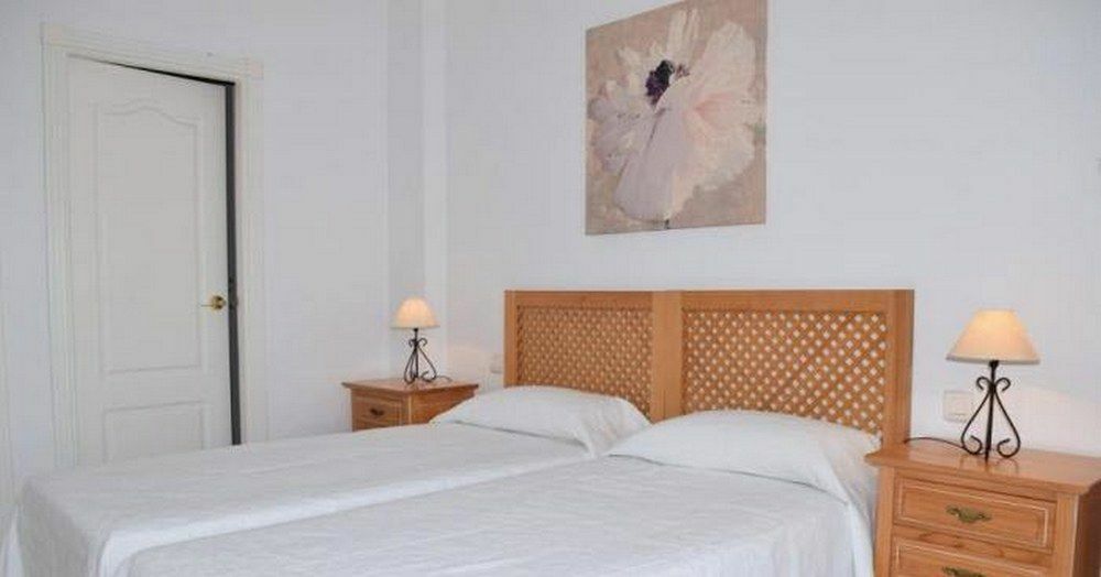 Apartamentos Y Casas Serinamar Marbella El Angel Ngoại thất bức ảnh